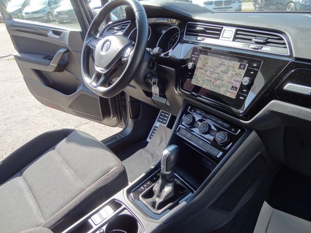 Fahrzeugabbildung Volkswagen Touran Sound/1.Hd/DSG/150PS/AHK/Navi/