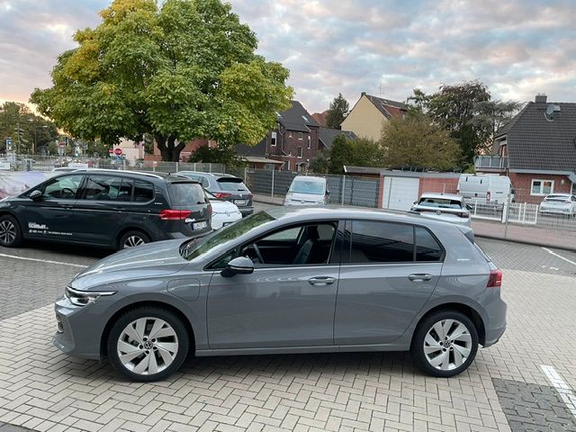 Volkswagen Golf VIII 1.5 eHybrid DSG Energy R-Kamera LED-Pl imagem 2