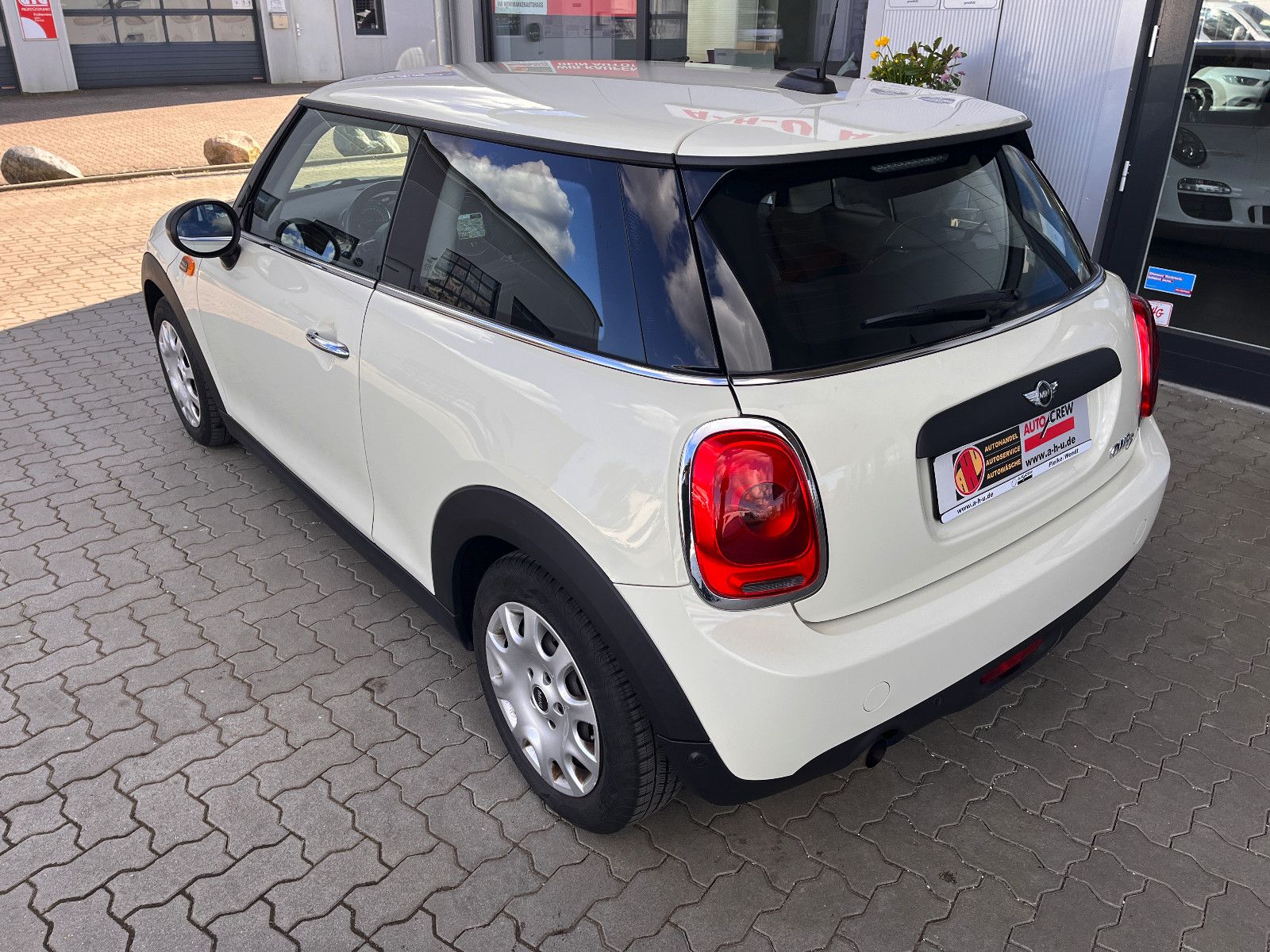 Fahrzeugabbildung MINI ONE Mini 3-trg. 1.5 D