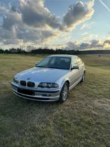 BMW E46 323i - BMW 323 aus 1998: 323i
