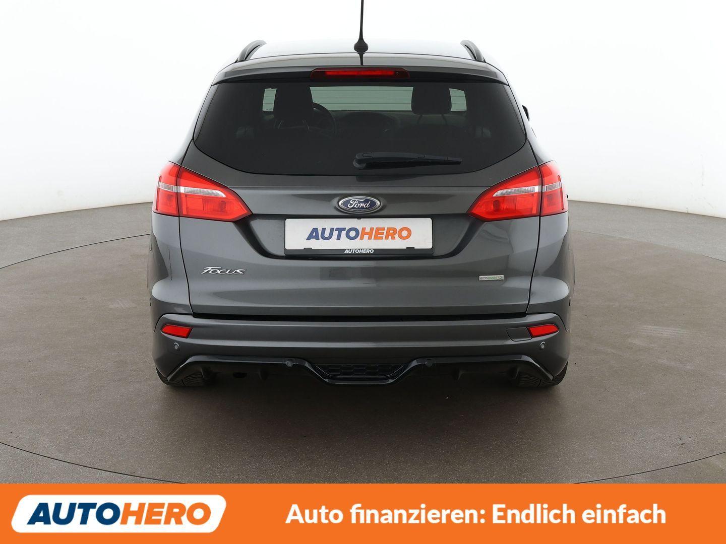 Ford Focus 1.0 EcoBoost ST-Line *NAVI*XENON*TEMPO*PDC