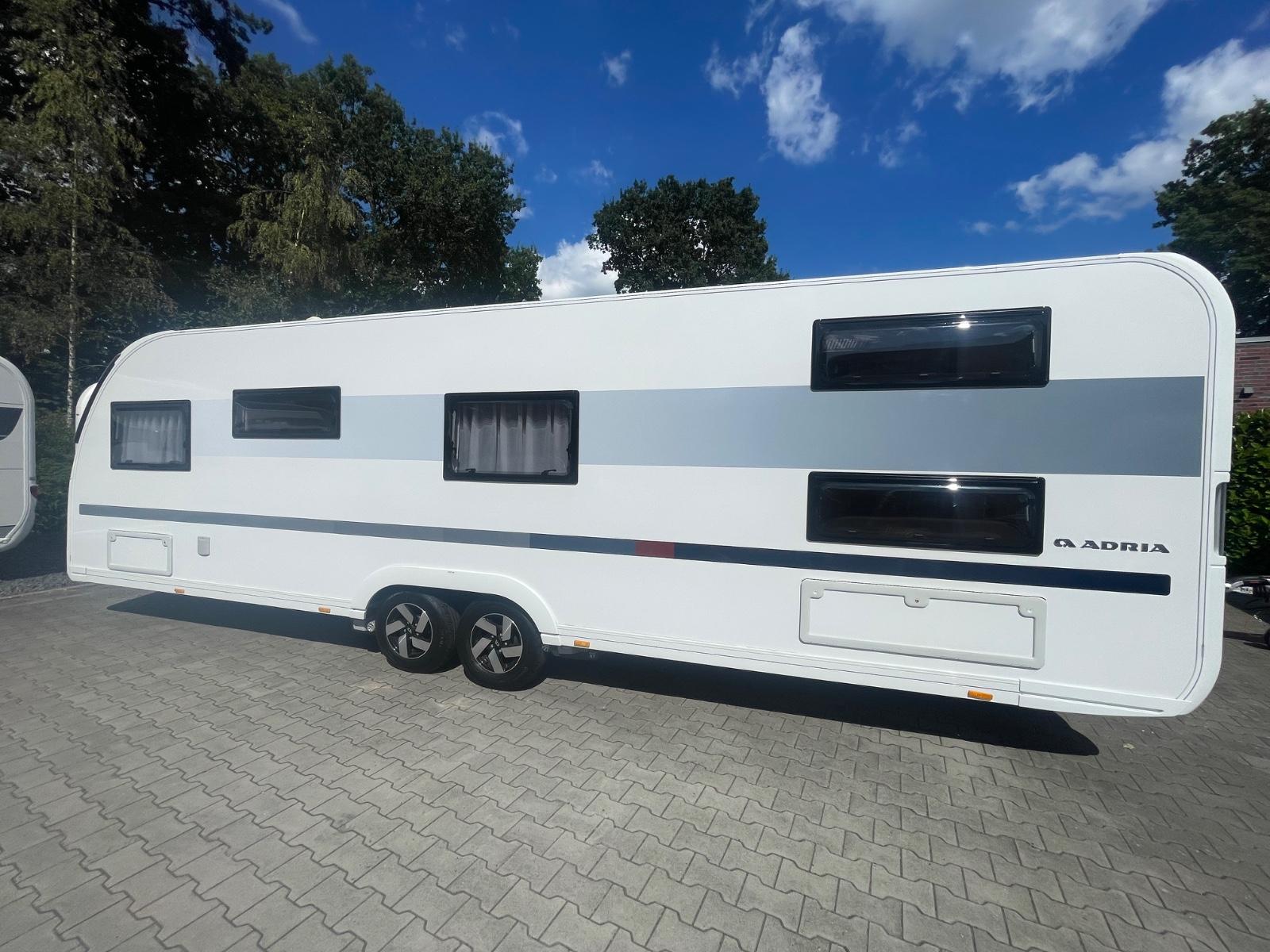 Adria Adora 753 UK Etagenbetten Alde Mover Autark Dus