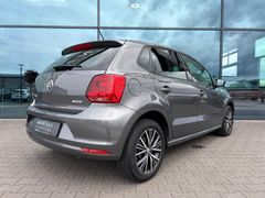 Fahrzeugabbildung Volkswagen Polo 1.0 Allstar Klima Einparkhilfe Tempomat 15"