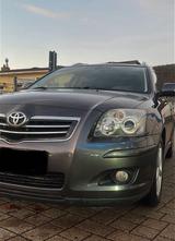 Toyota Avensis 2.2 D-Cat Diesel - zuverläs... - Toyota Avensis in Köln