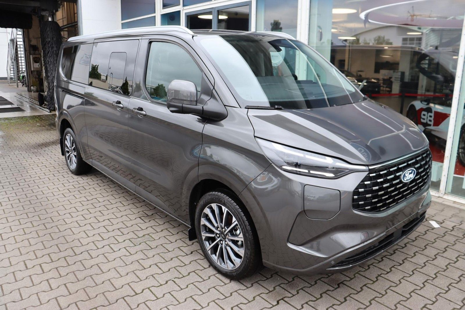 Ford Tourneo Custom Titanium X 2,5l PHEV 340 L2 imagem 2
