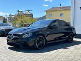 Mercedes-Benz E 63 S AMG 4Matic+ /VOLL/DESIGNO/BM/V8 - : Schwarz, Berganfahrassistent