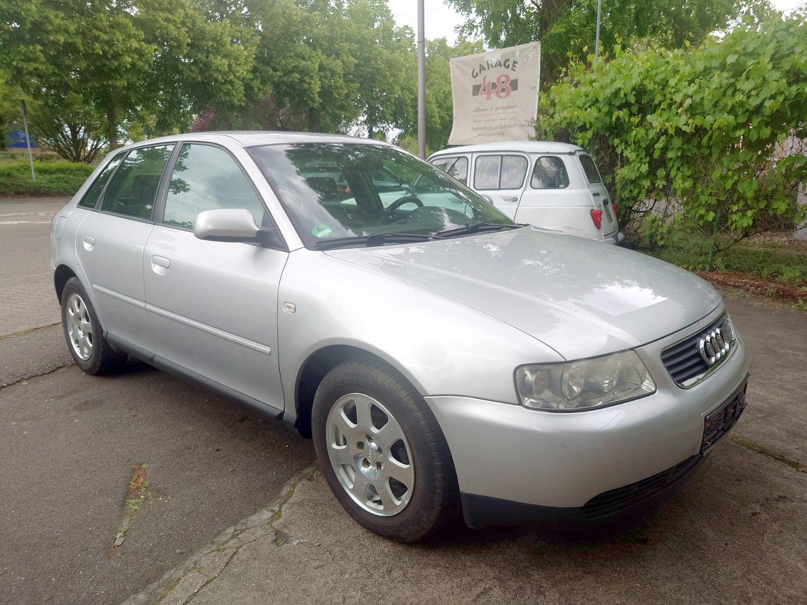Audi A3  Sportback Automatik  Alu  Klimaautom.  2 HD