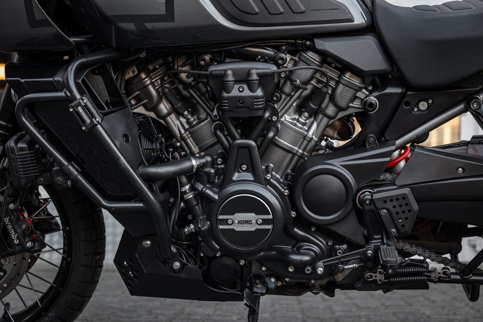 Fahrzeugabbildung Harley-Davidson RA1250S Pan America Special - JEKILL & HYDE -