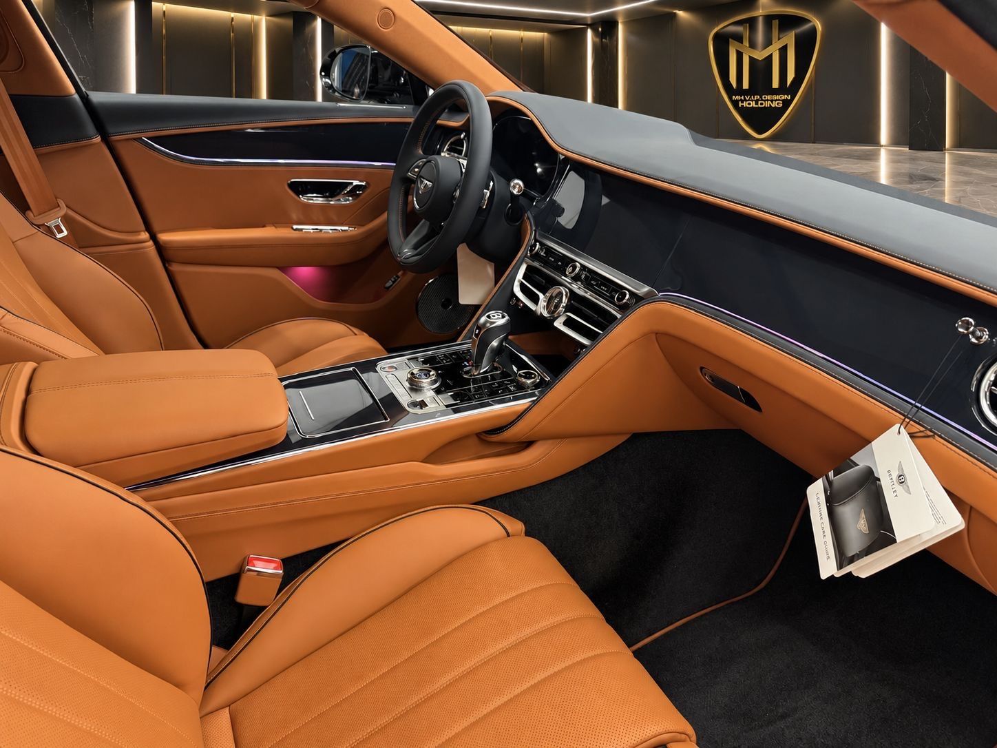Bentley Flying Spur BLACK SAPPHIRE imagem 2