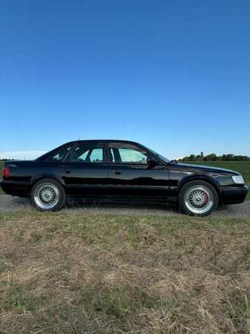 Audi AUDI 100 S4 20V Turbo