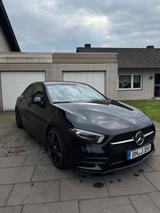 Mercedes-Benz A 250 4MATIC DCT  Limousine - Mercedes-Benz A 250 in Köln