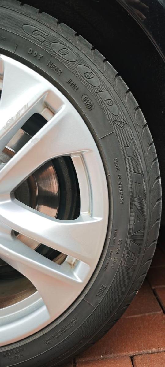 Mercedes-Benz E 220 CDI T BlueEFFICIENCY Standard
