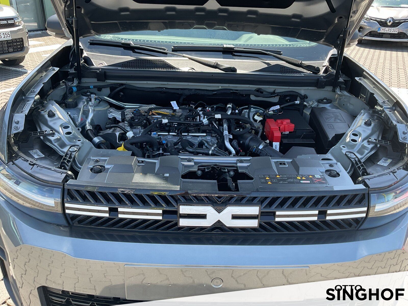 Fahrzeugabbildung Dacia Bigster Essential TCe 140