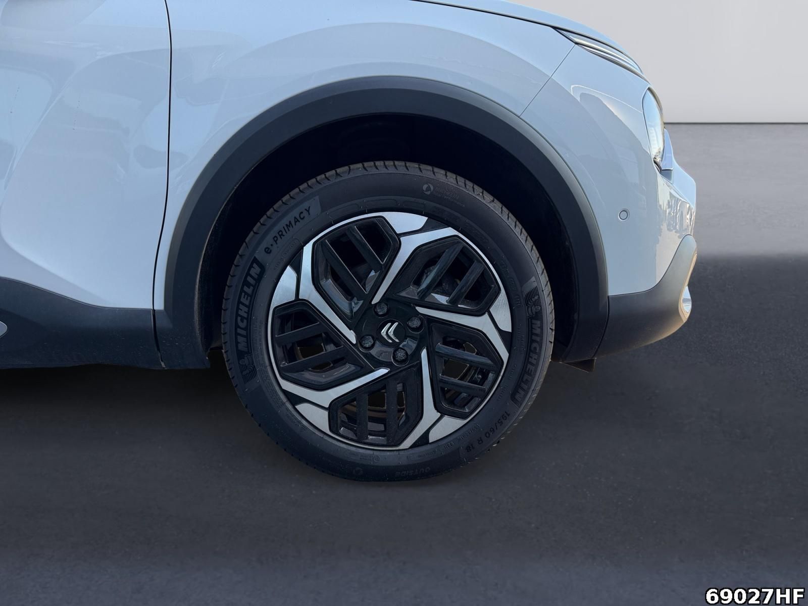 Fahrzeugabbildung Citroën C4 1.2 PureTech 130, Max