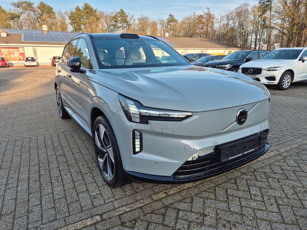 Volvo EX90