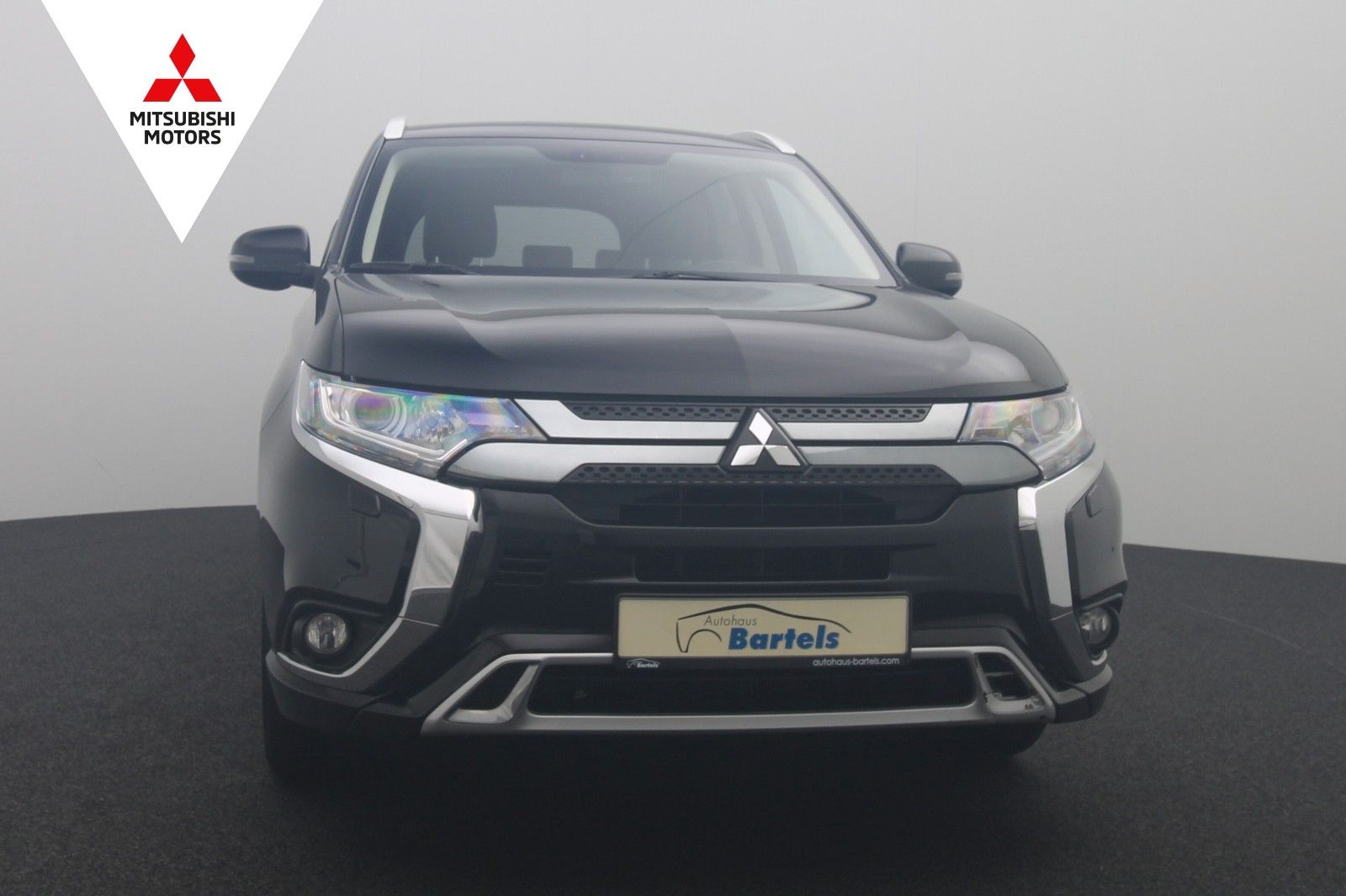 Fahrzeugabbildung Mitsubishi Outlander PHEV 2.4 Basis 4WD