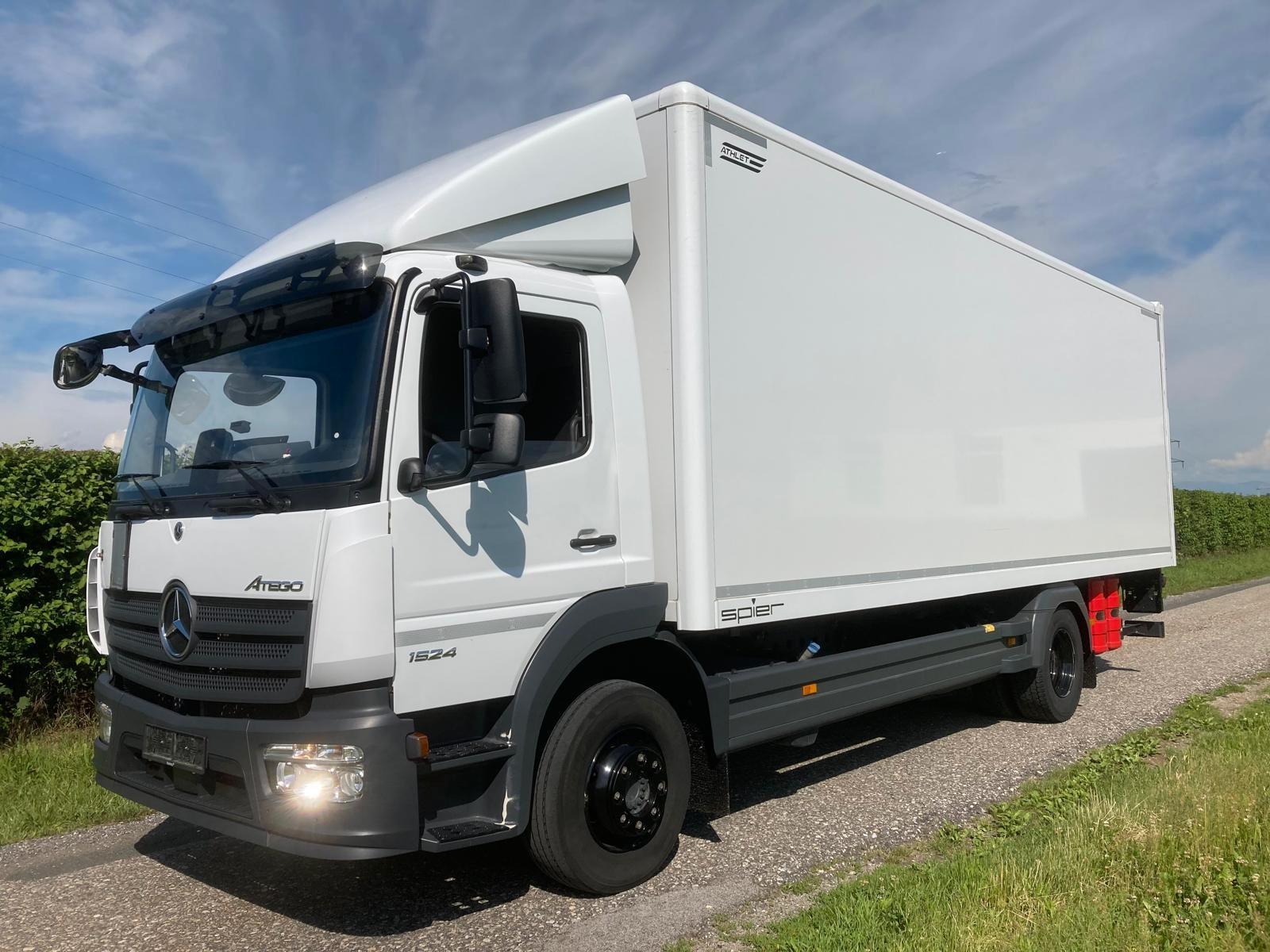 Mercedes-Benz 1524L