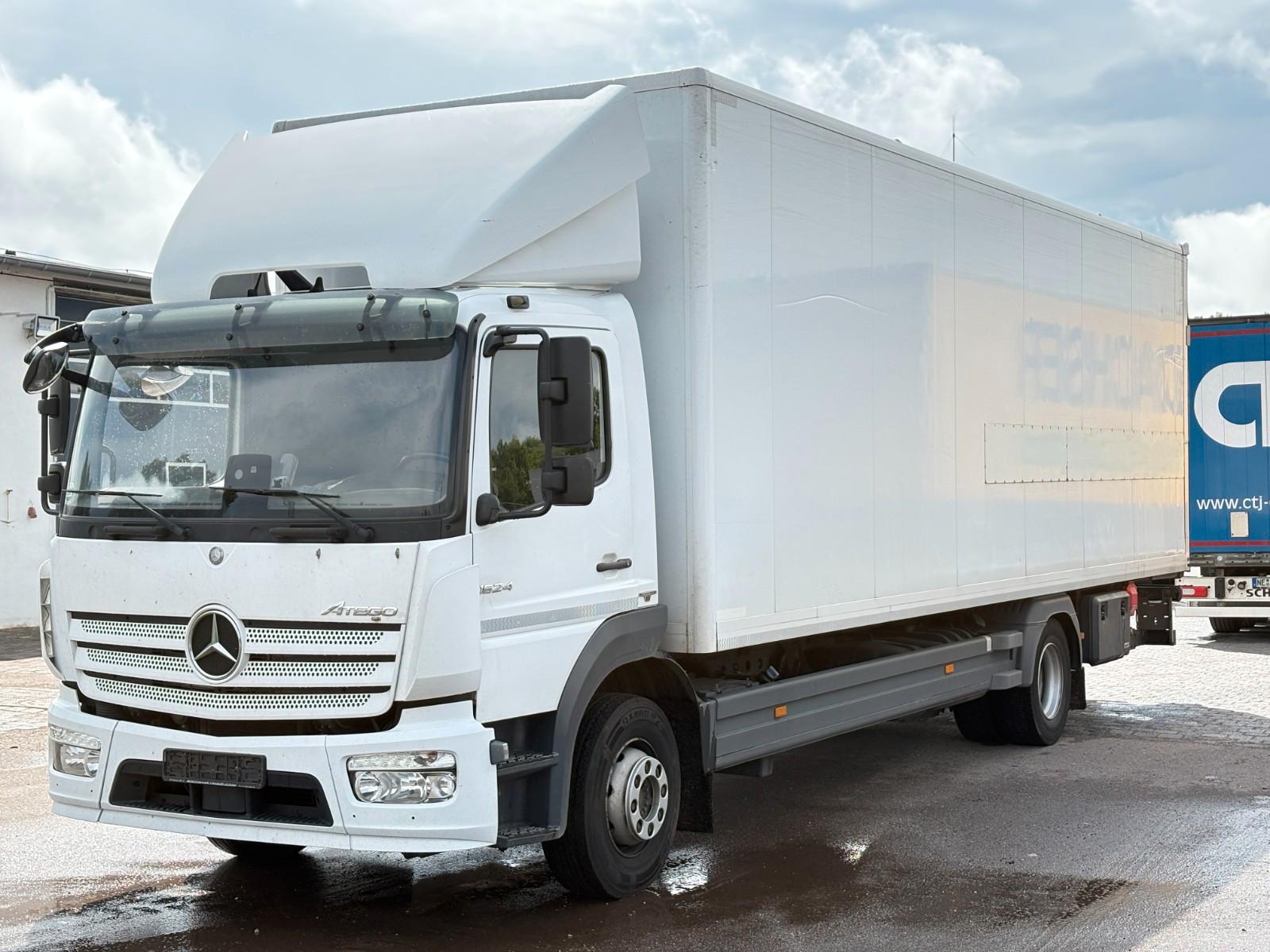 Mercedes-Benz Atego 3 1524, Koffer 8200mm, LBW