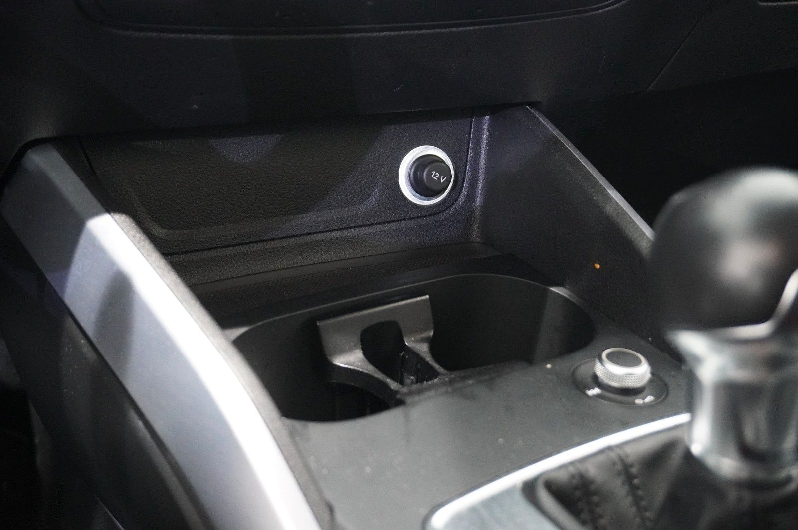 Fahrzeugabbildung Audi Q2 1.0 TFSI ULTRA S-TRONIC KLIMA/SHZ/PDC/19"