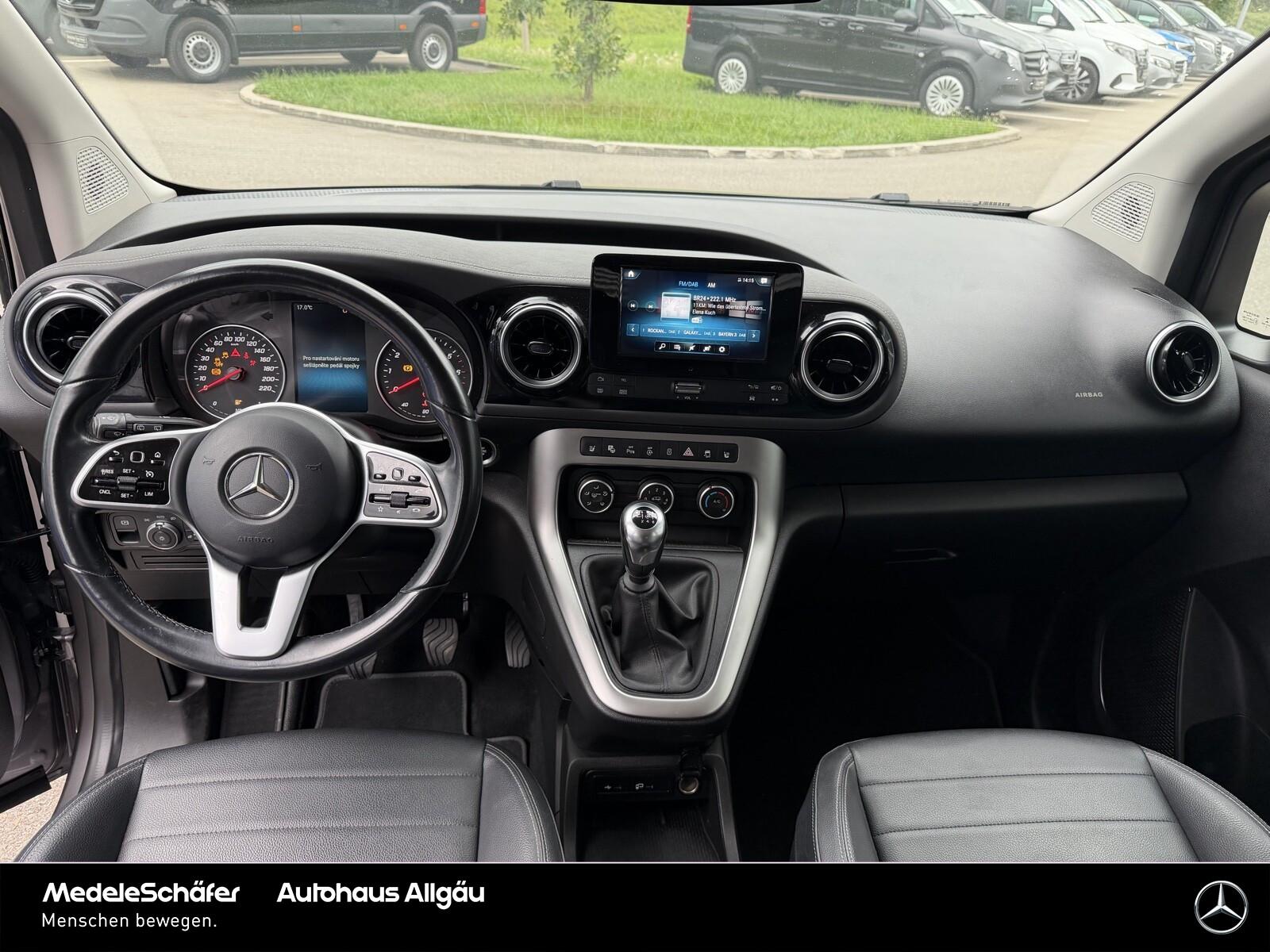 Mercedes-Benz T-Klasse T 180 Progressive LED CARPLAY 17-ZOLL SCHECKHEFT, миниатюра 9