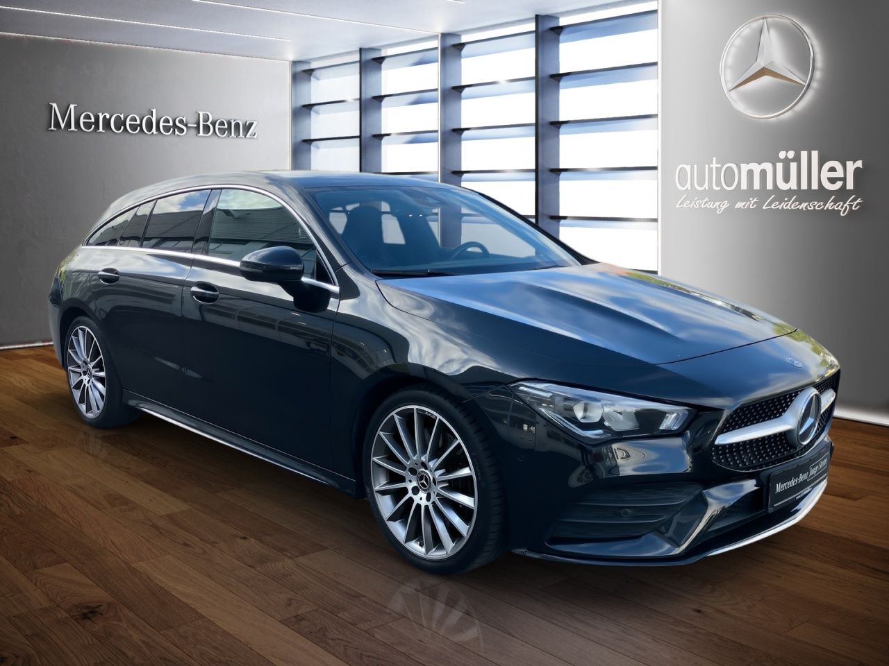Fahrzeugabbildung Mercedes-Benz CLA 250 4MATIC Shooting Brake AMG+STNDHZ+ALLRAD+