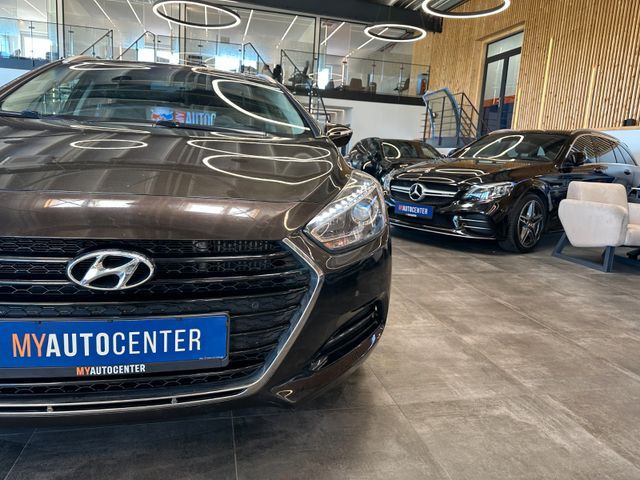 Hyundai i40 cw blue Premium *Navi*TOP*AHK*