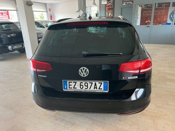 Volkswagen Passat - 6