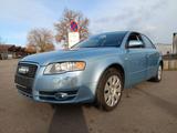 Audi A4 Lim. 2.0 - Audi A4 mit Benzin-Antrieb: 2.0