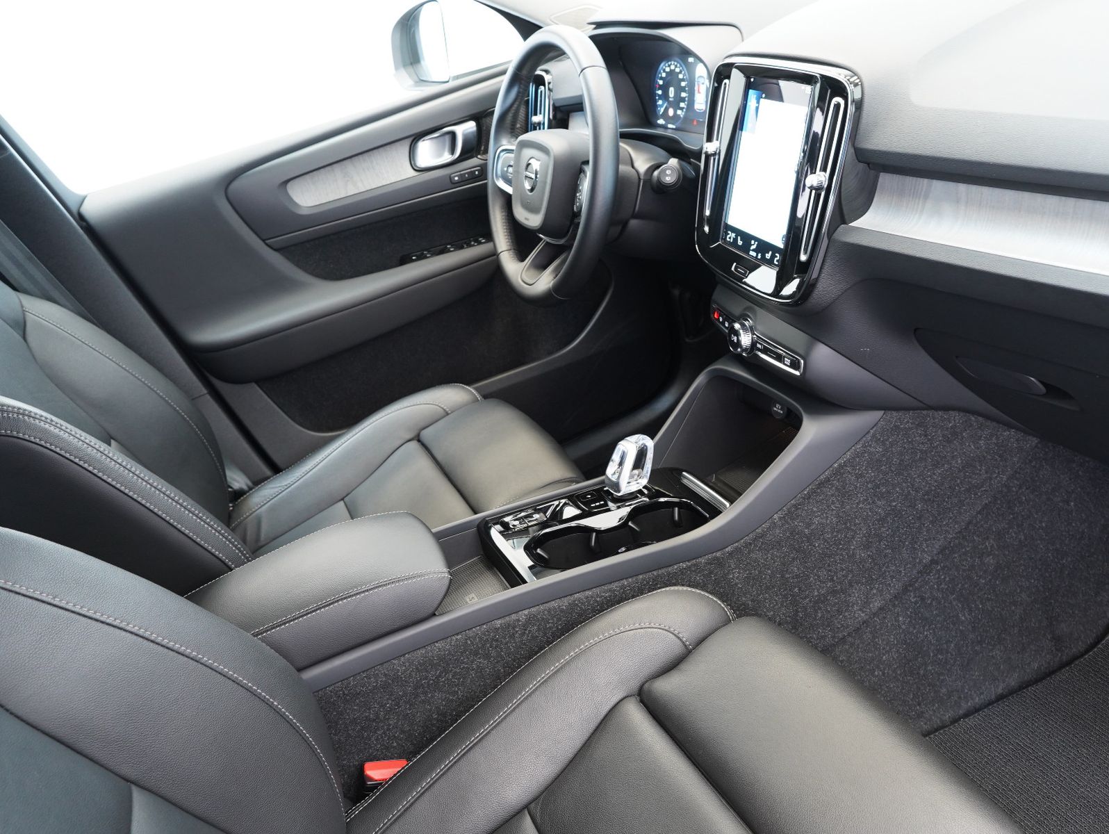 Fahrzeugabbildung Volvo XC40 T5 Recharge Inscription INTELLISAFE/AHK
