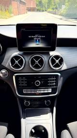 Mercedes-Benz CLA 220d Shooting Brake - Mercedes-Benz 220: 220s