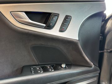 Audi A7 Sportback 3.0 TDI quattro *Sline*BiXenon*
