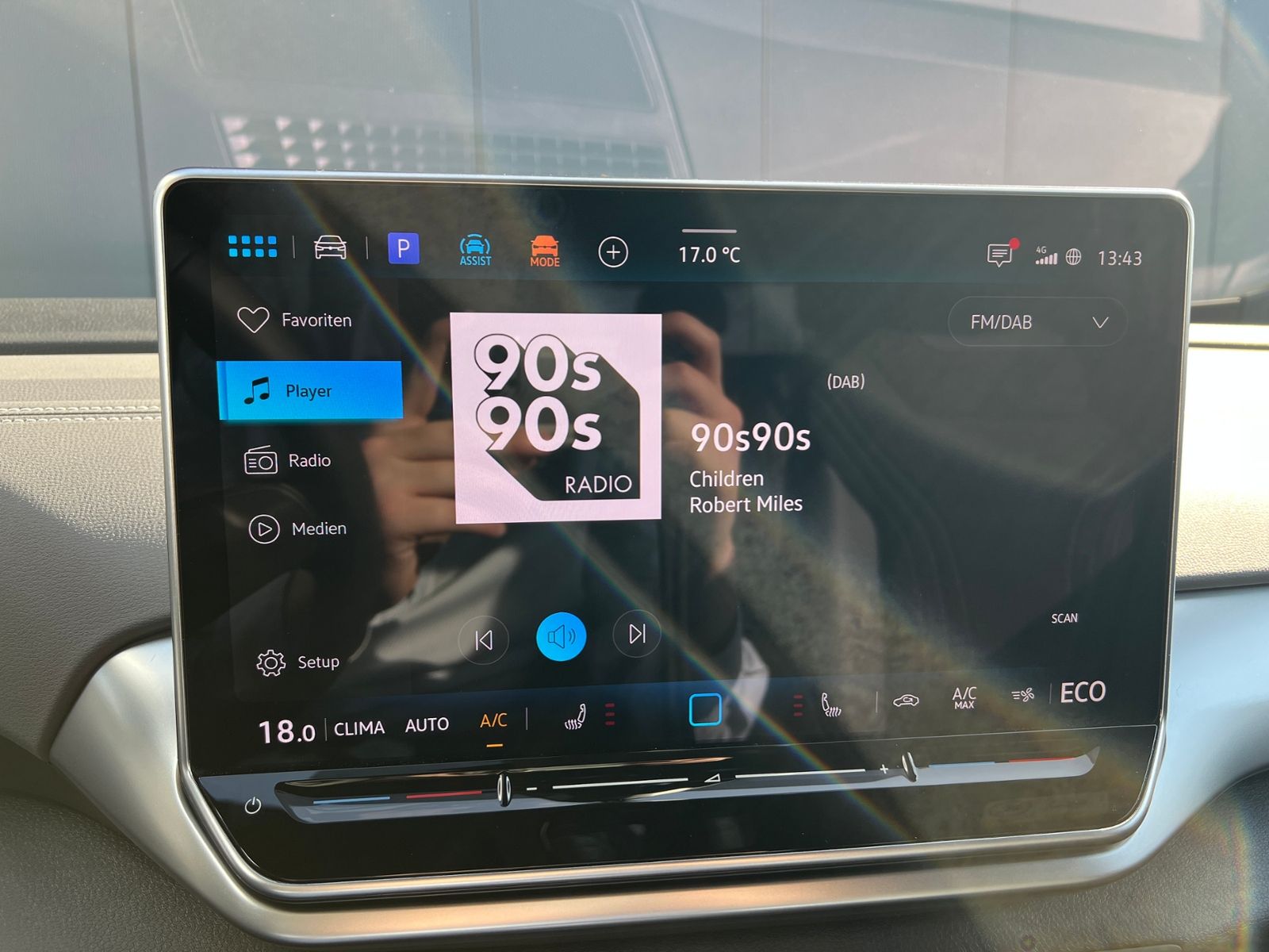 Fahrzeugabbildung Volkswagen ID.4 Pro 210 kW *Infotainment-Paket, Design-Pake