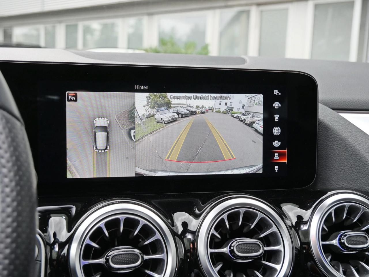 Mercedes-Benz GLA 250 e AMG Night Panorama Distronic 360° HUD foto 14
