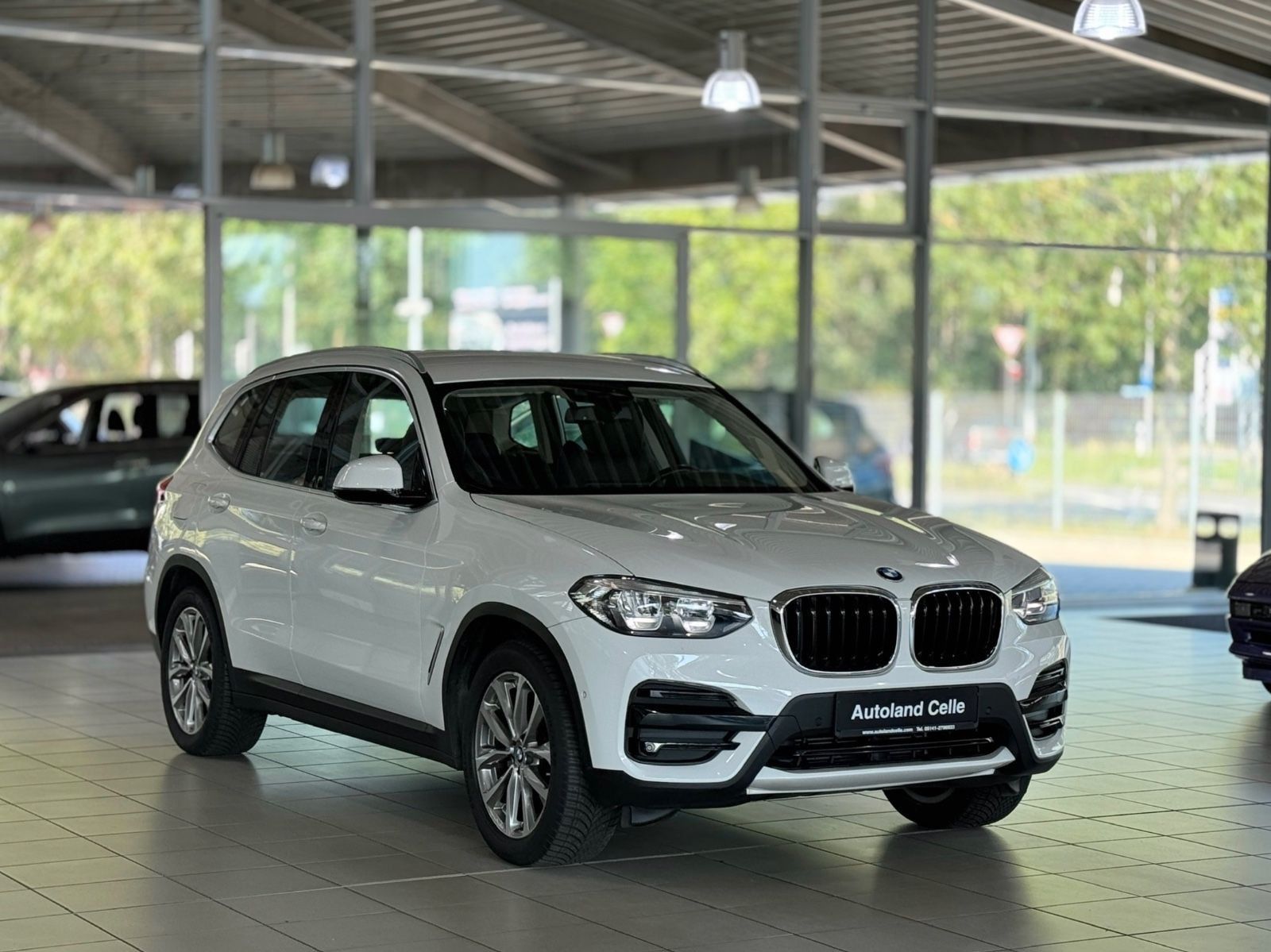 Fahrzeugabbildung BMW X3 xD20i HiFi Kamera Leder Alarm M Sport LED 19"