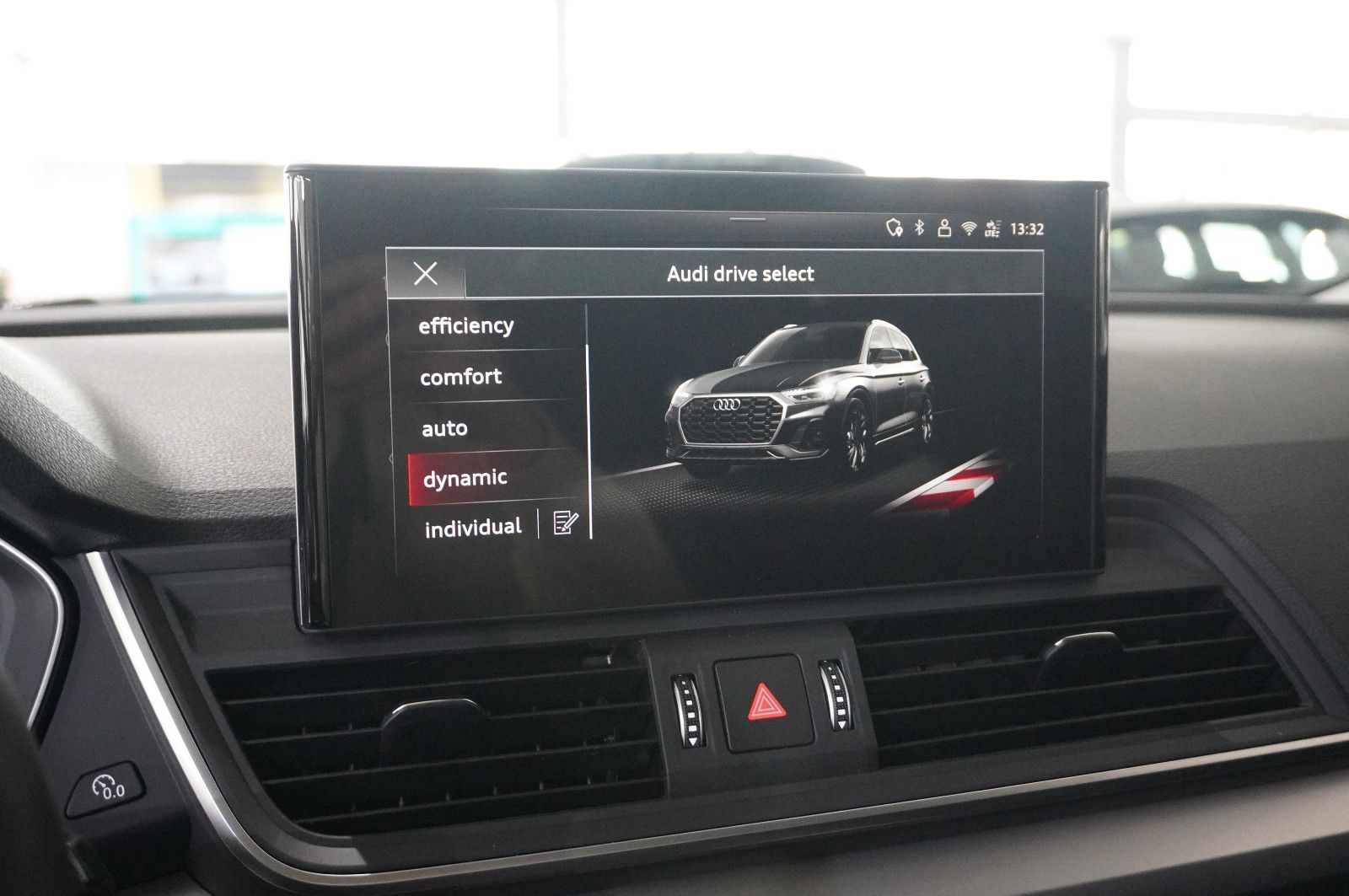 Fahrzeugabbildung Audi Q5 35 TDI ADVANCED NAVI/LED/KAMERA/VIRT/LEDER/SH