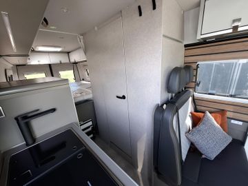 HYMER ERIBA HYMERCAR Grand Canyon S CrossTrail 700 AHK 2.8T Leder