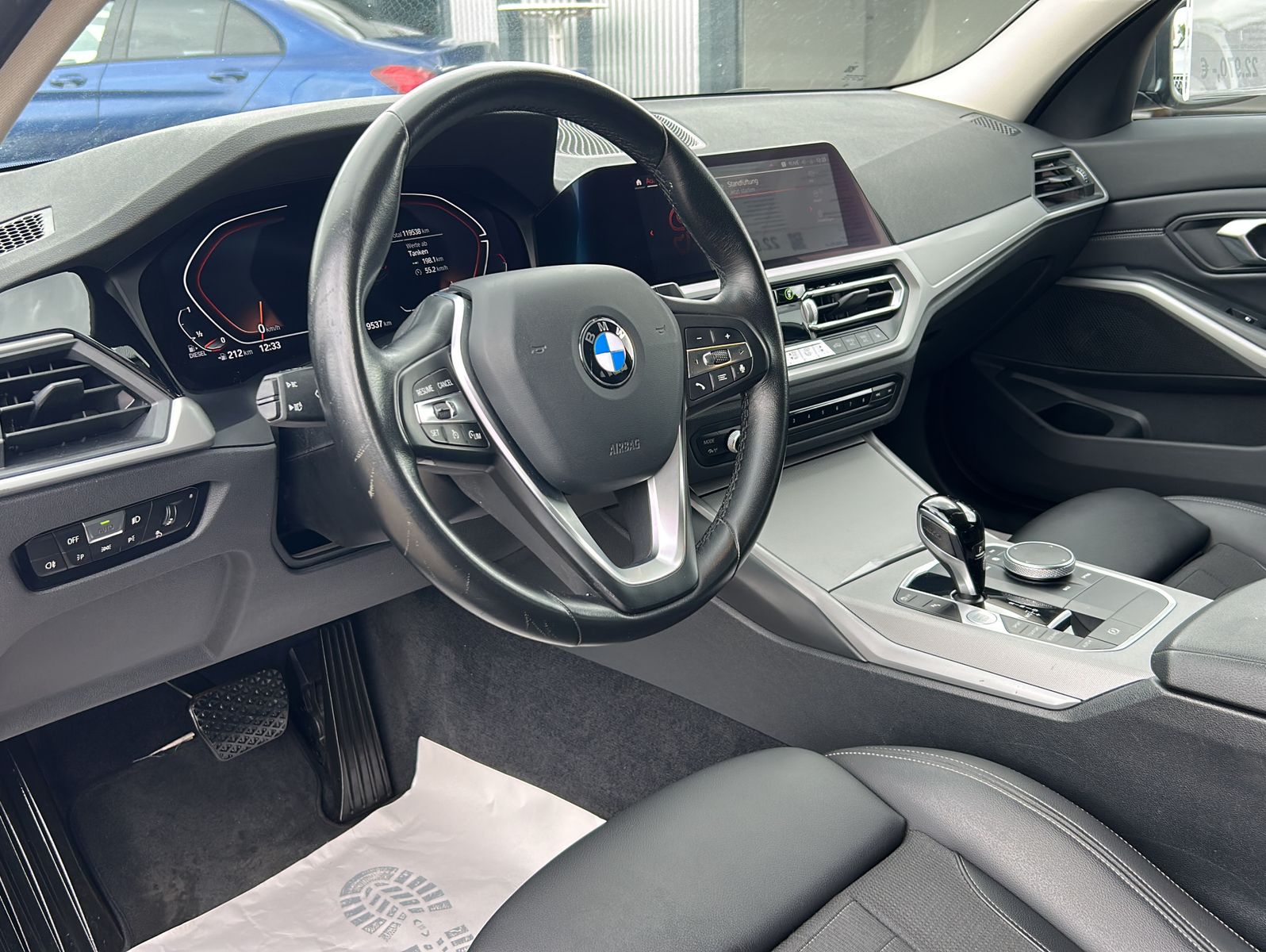 Fahrzeugabbildung BMW 318d Touring Advantage