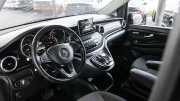 Mercedes V 220 - 7