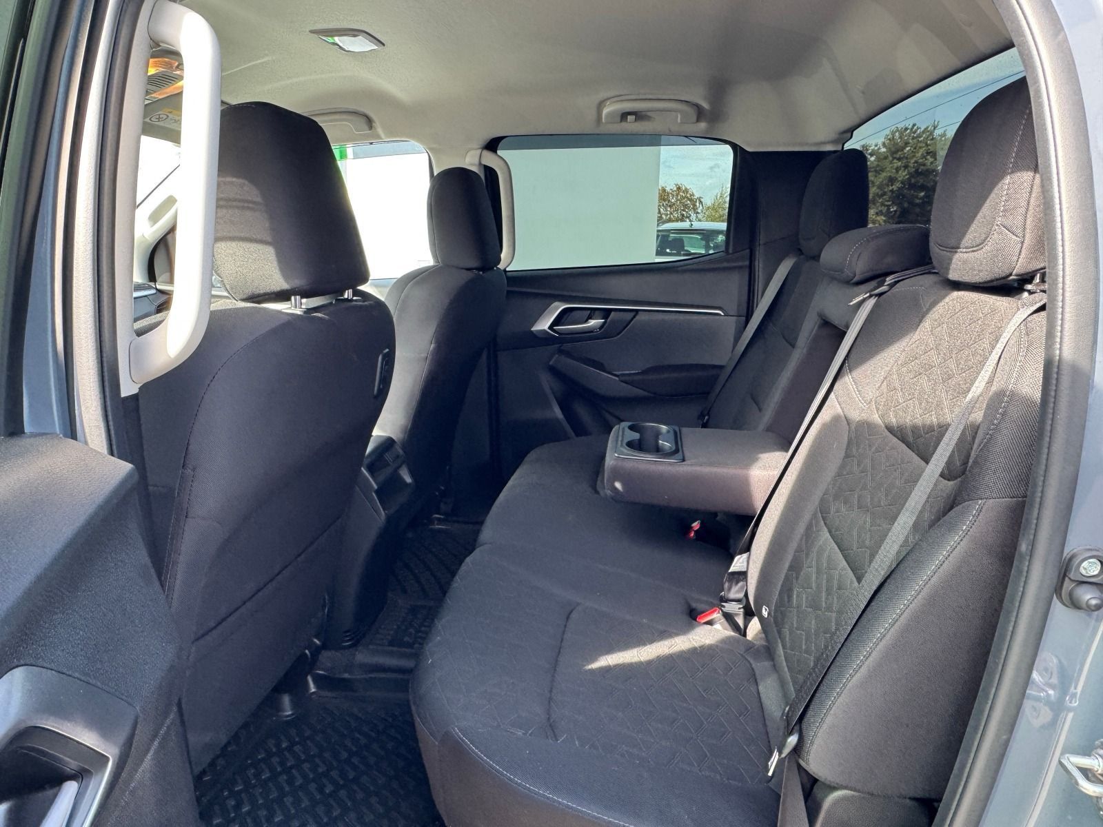 Fahrzeugabbildung Isuzu D-Max 1.9 TD Double Cab 4WD LS Automatik