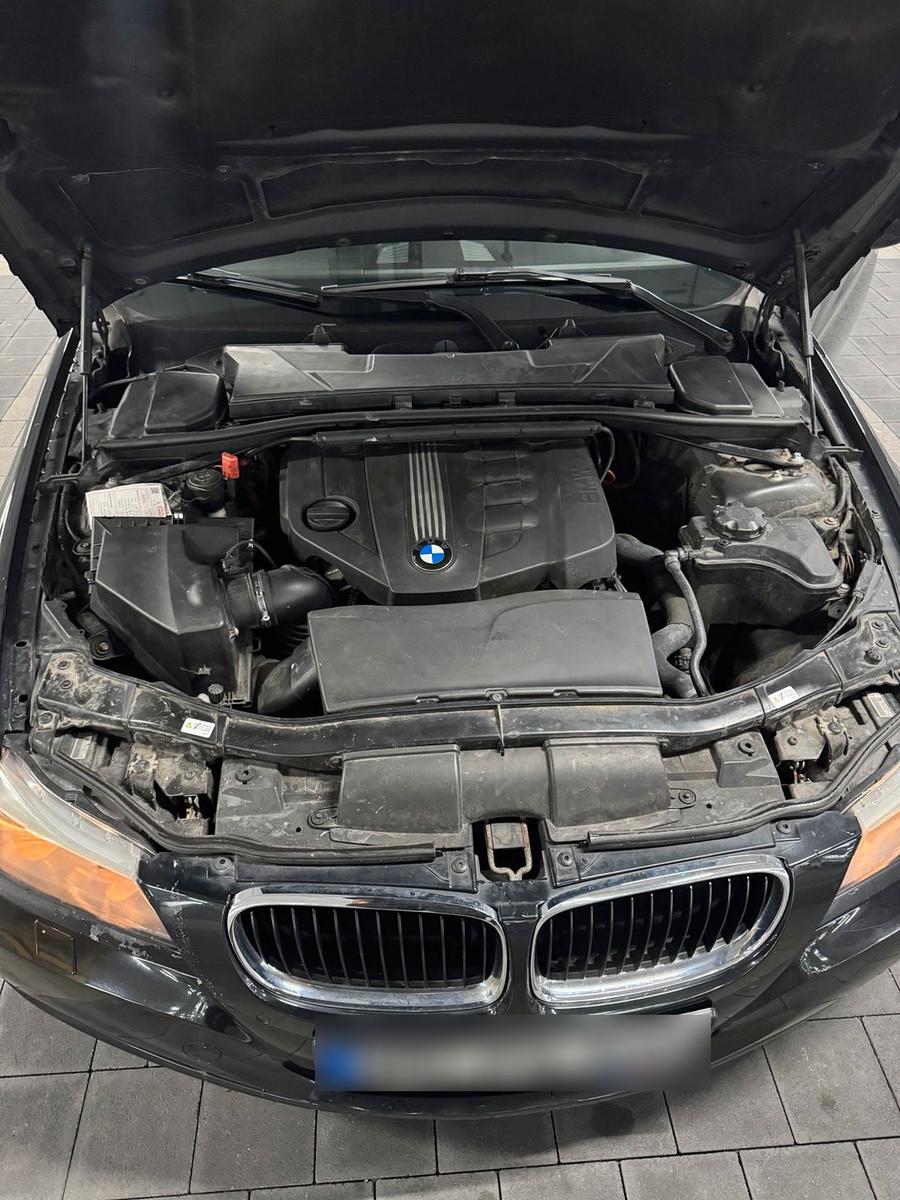 BMW 316 2010 — photo 8