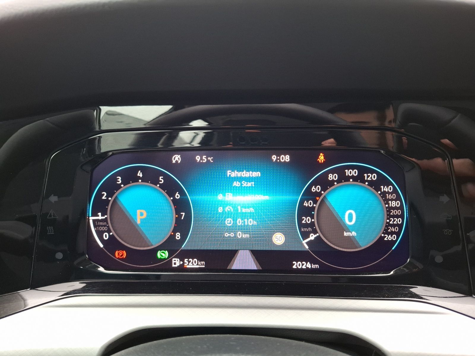 Fahrzeugabbildung Volkswagen Golf VIII Variant eTSI Life DSG LEDplus Navi AID