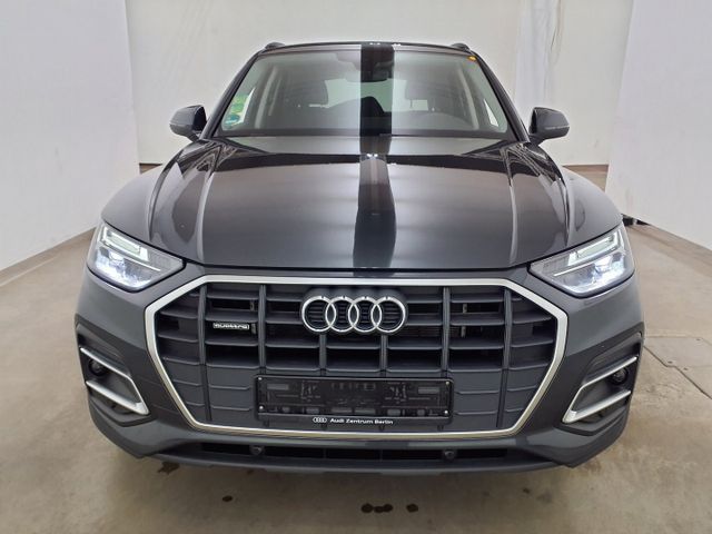 Audi Q5 e quattro Virtual*AHK*Kamera*19*DAB*NaviTouch