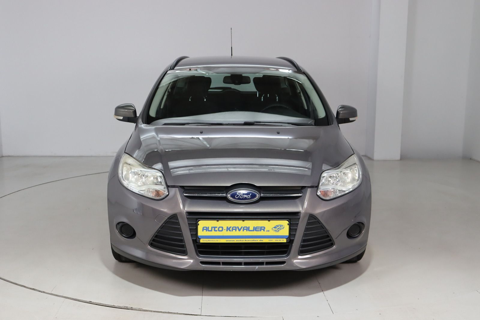 Fahrzeugabbildung Ford Focus 1.6 EcoBoost Turnier * 1. Hand * Anhängerk