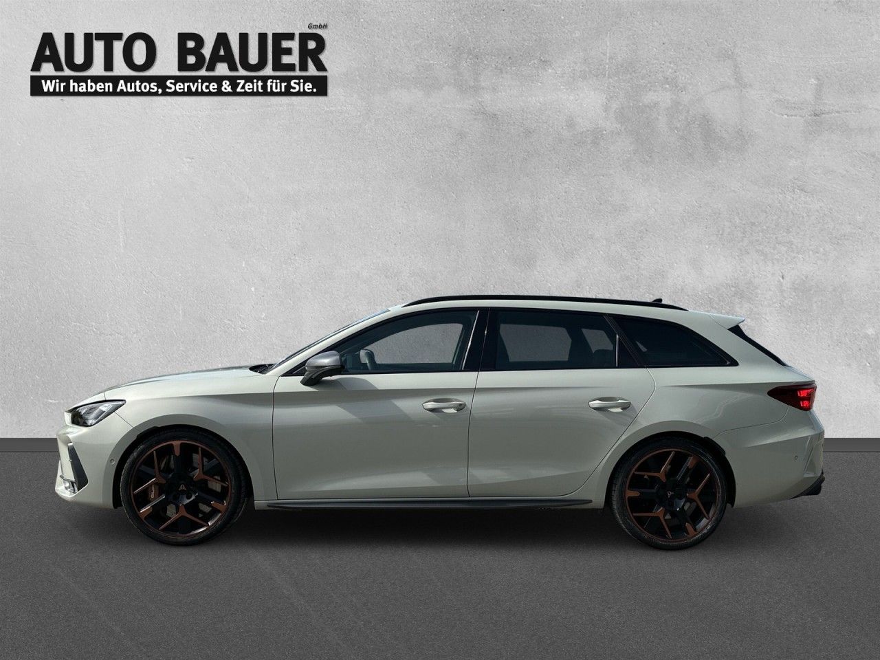 Fahrzeugabbildung CUPRA Leon ST VZ 2.0 TSI 333 PS 4Drive Akebono Pano - mit KI generiert/bearbeitet
