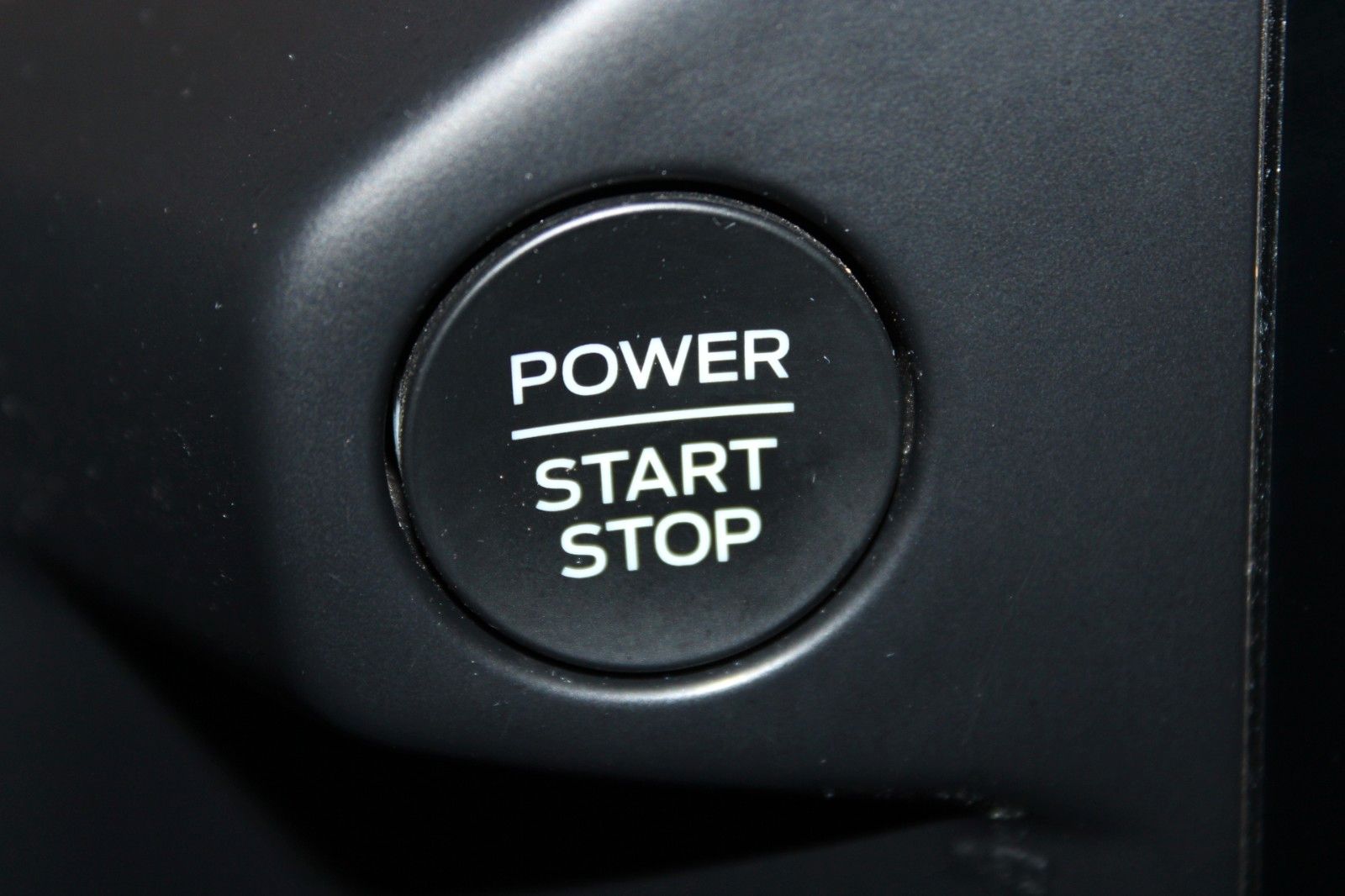 Fahrzeugabbildung Ford Transit Custom L1 TREND LED NAVI CAM ACC SHZ uvm