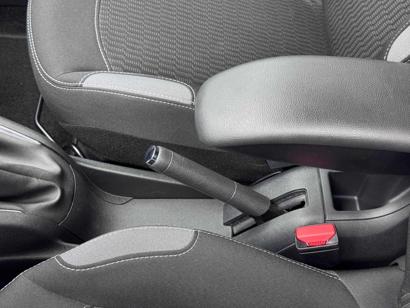 Fahrzeugabbildung Peugeot 1.2 e-VTi/PDC/TEMPOM/LED/HiFi/SITZHEIZ/ALLWETTER