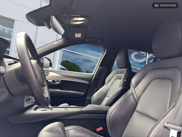 Fahrzeugabbildung Volvo XC90 2.0 PHEV Plus Dark #AWD #Harman/Kardon #Ba