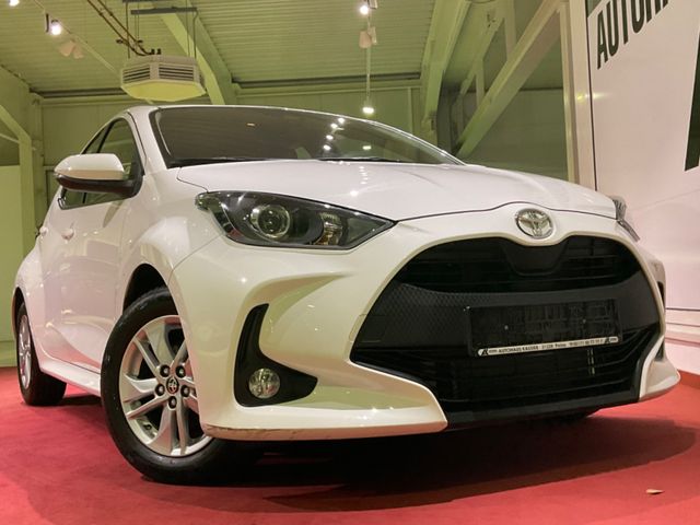 Toyota Yaris 1.5 KAMERA*TEMPOMAT*SPURHALT*