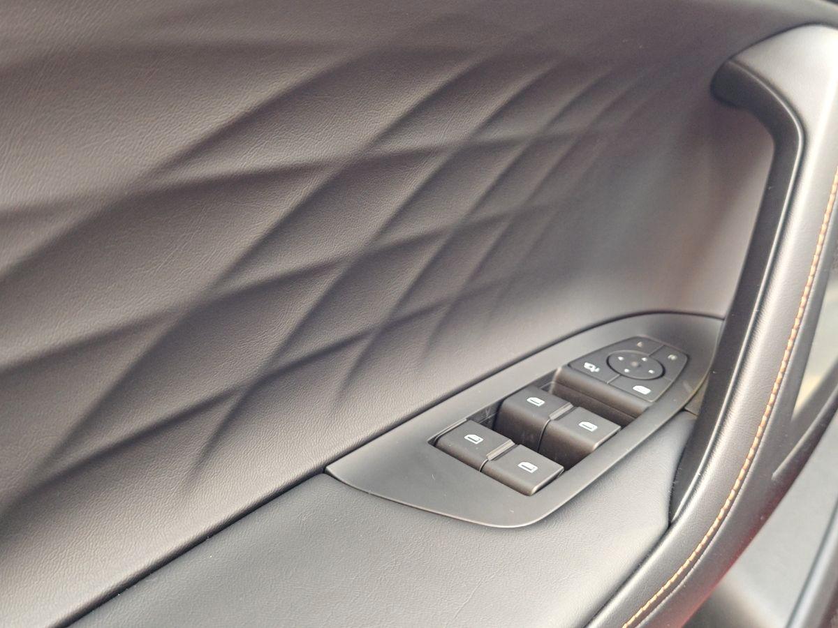 MG HS Luxury HEV+ Navi*DAB*CarPlay/AndroidAuto*, миниатюра 9