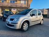 Renault Modus 1.2 - silberne Renault Modus